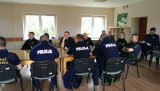 Policjanci współpracują z grupą AA