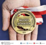 Akcja „Młody Bohater” – szef MSWiA nagradza bohaterskie zachowania dzieci