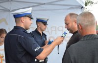 Policjanci „sprawdzają promile”