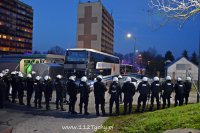 Policyjne zabezpieczenie meczu w Tychach