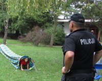 „Kręci mnie bezpieczeństwo...nad wodą”- mundurowi propagują właściwe zachowanie na akwenach