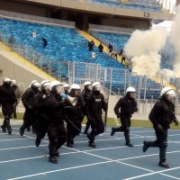 Tyscy policjanci ćwiczyli na Stadionie Śląskim