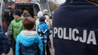 Trzecioklasiści z wizytą u mundurowych