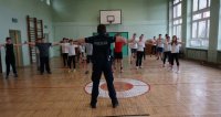 Lekcja wychowania fizycznego z dzielnicowym