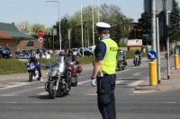 Policjanci na paradzie motocyklistów w Tychach