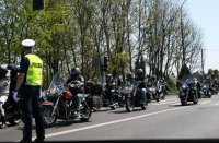 Policjanci na paradzie motocyklistów w Tychach