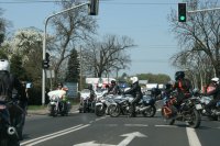 Policjanci na paradzie motocyklistów w Tychach