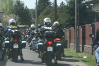 Policjanci na paradzie motocyklistów w Tychach