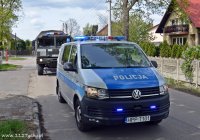 Policjanci zabezpieczali odnaleziony niewybuch