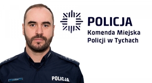 Na zdjęciu umundurowany policjant.