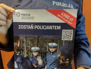 Plakat dotyczący rekrutacji do Policji