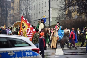 Zdjęcie przedstawia orszak Trzech Króli w Tychach.