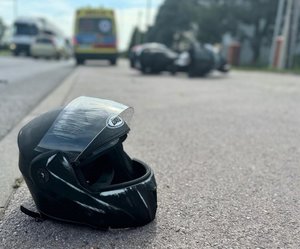 Na zdjęciu kask  motocyklowy.