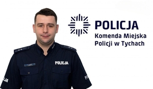 Na zdjęciu umundurowany policjant