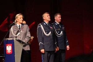 Na zdjęciu umundurowani policjanci podczas obchodów Święta Policji w Tychach