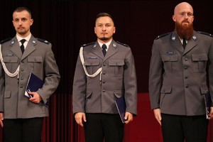 Na zdjęciu umundurowani policjanci podczas obchodów Święta Policji w Tychach