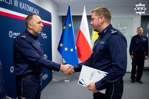 kolorowe zdjęcie komendantów Policji